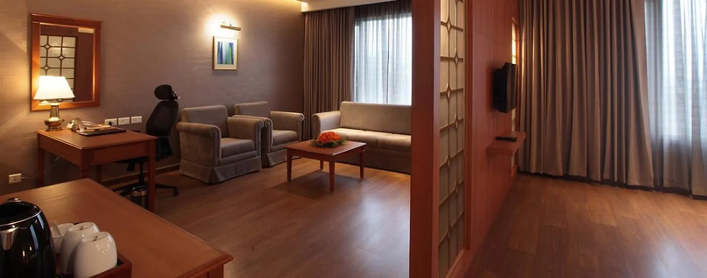 Monsoon Empress Kochi Hotel India