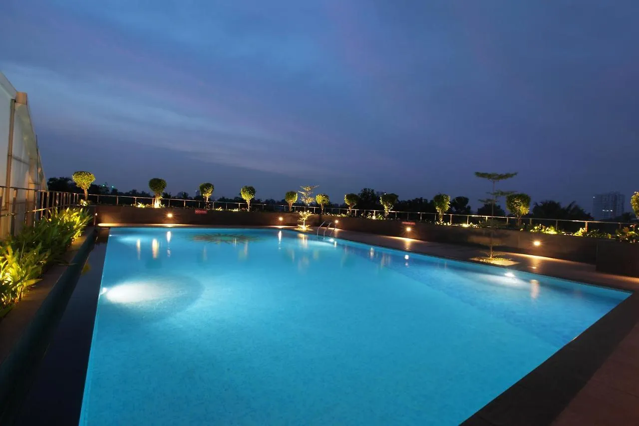 Monsoon Empress Kochi Hotel