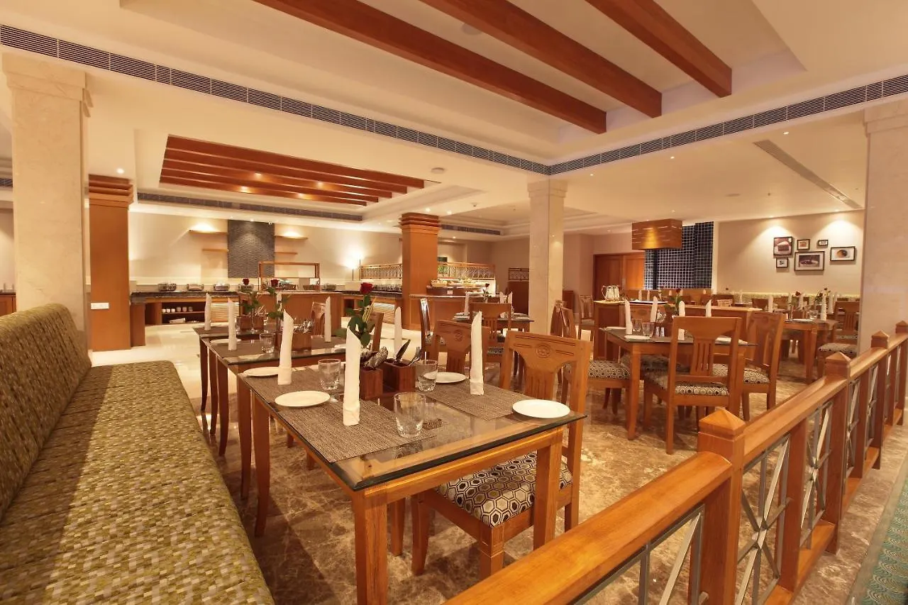 Monsoon Empress Kochi Hotel